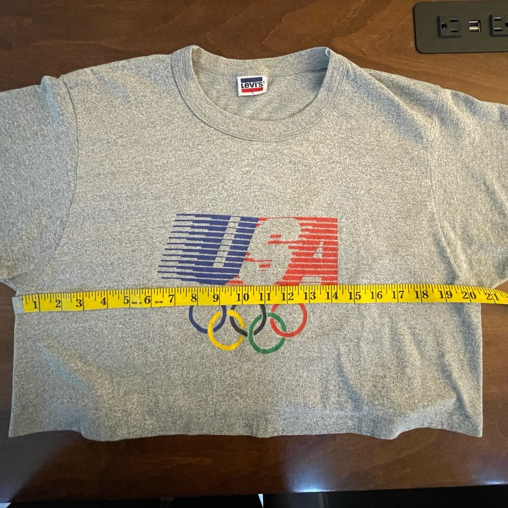 Vintage 1980 Levi’s Olympics cropped Tee - Large - Picture 7 of 7